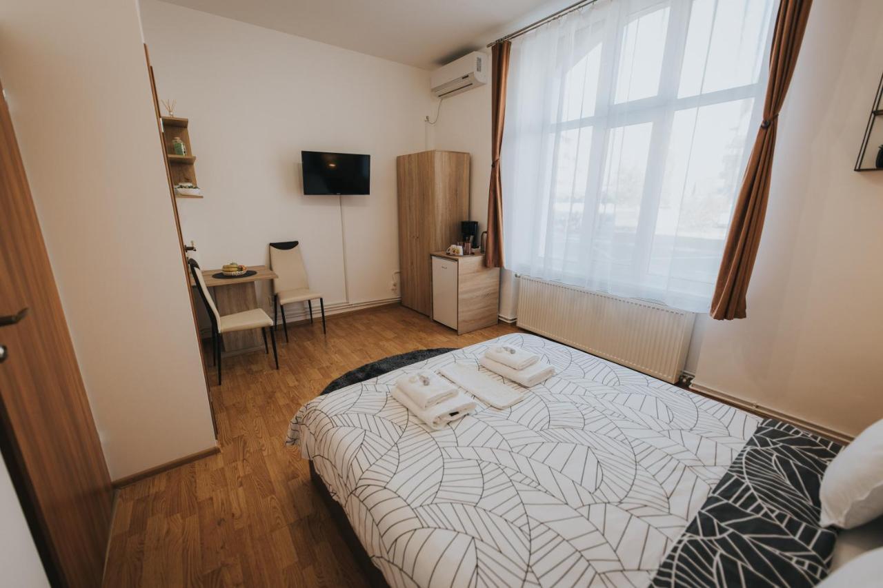Gavri'S Classic Apartment Sibiu Esterno foto