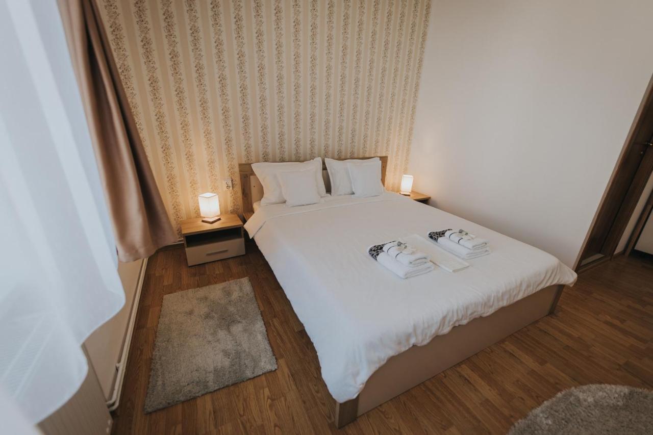 Gavri'S Classic Apartment Sibiu Esterno foto