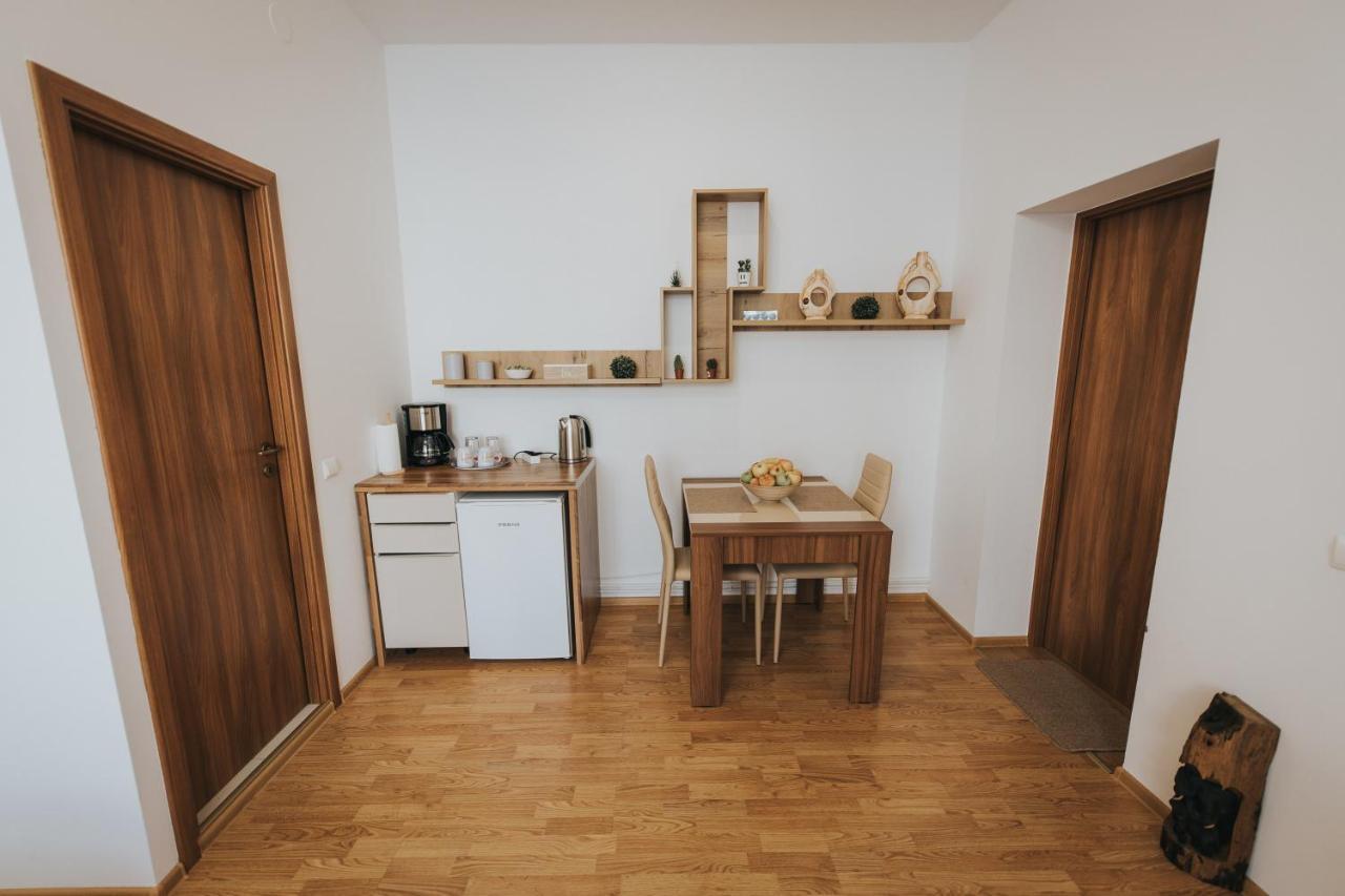 Gavri'S Classic Apartment Sibiu Esterno foto