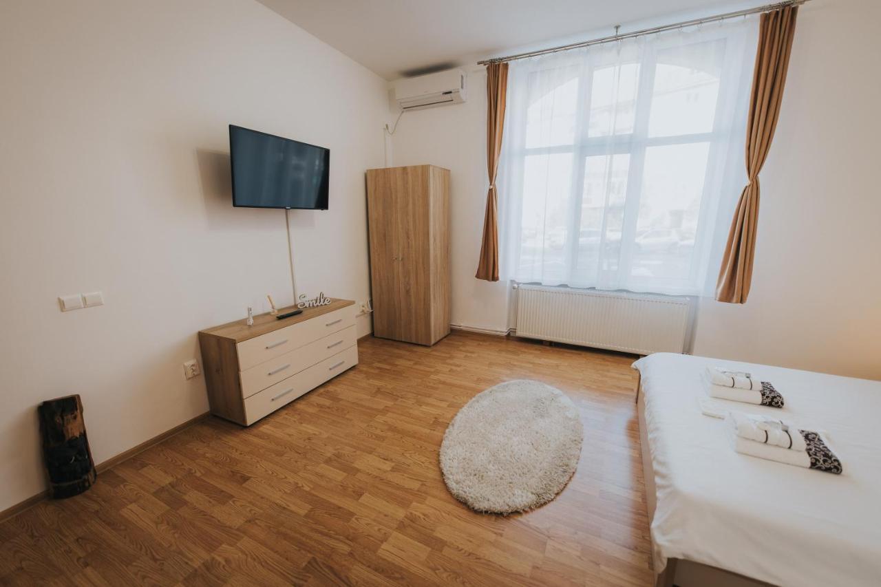 Gavri'S Classic Apartment Sibiu Esterno foto